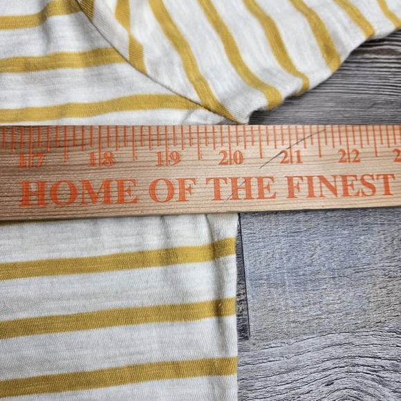 Boden Women's Size 10 Yellow Striped Tshirt Applique On Front - Picture 10 of 10